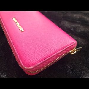 Michael Kors wallet